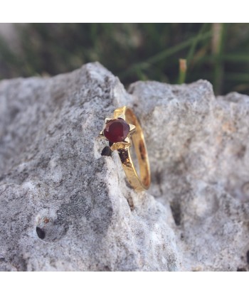 Bague dorée étoile et pierre de votre